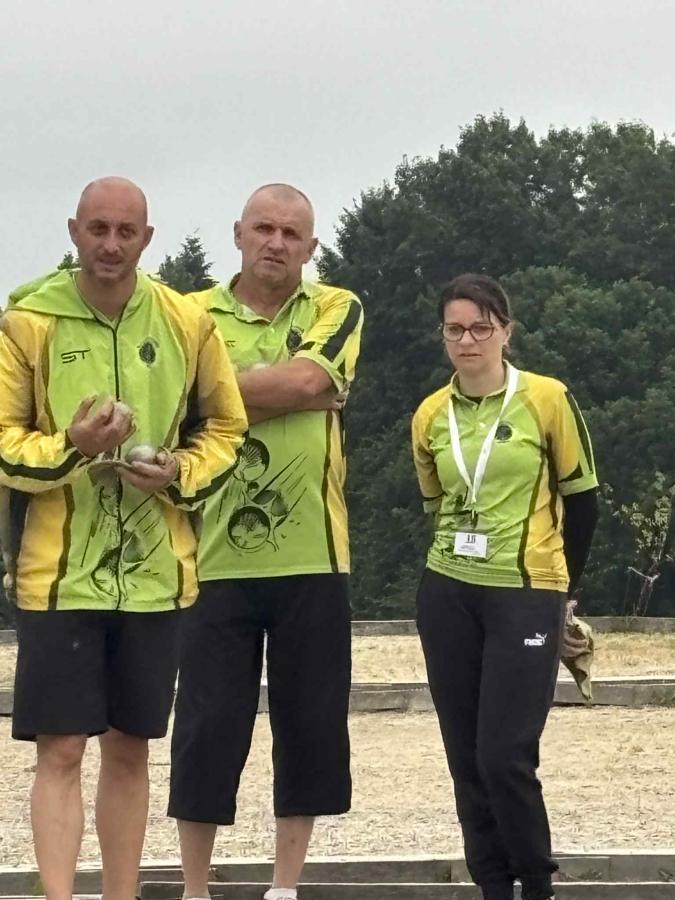 7d097933-0d03-40d5-a63e-07f1fa326755